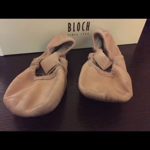 Bloch Pink Ballet Shoes Girl Sz10
